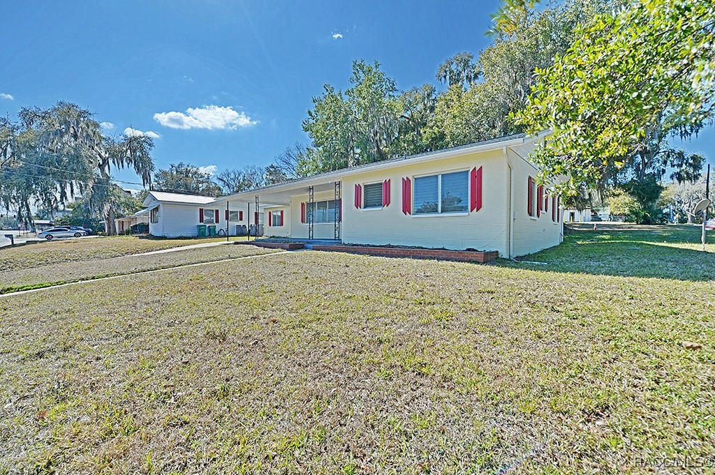 121 N Seminole Avenue, Inverness, Florida image 3