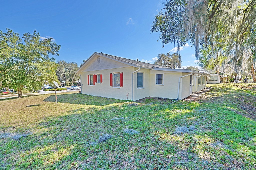 121 N Seminole Avenue, Inverness, Florida image 28