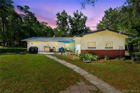 Homes For Sale - 7130 N Pearl Point<br/> Citrus County, Hernando, FL 34442