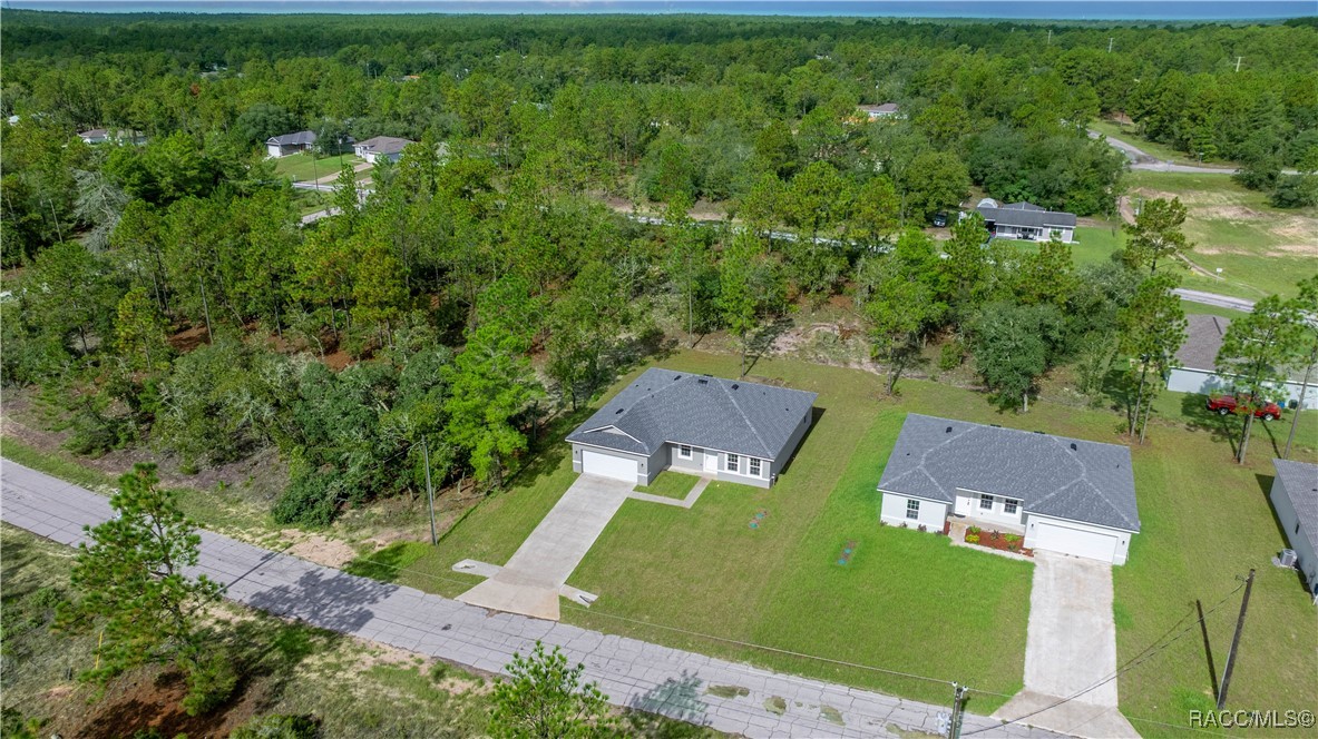 9872 N Essex Terrace