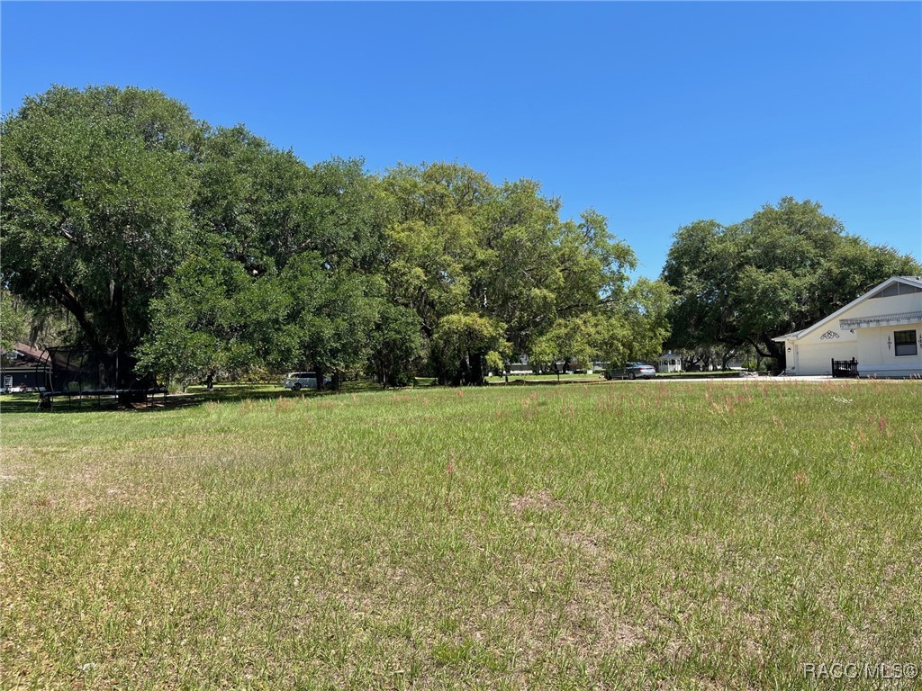 9740 E Baymeadows Drive, Inverness, New York image 21