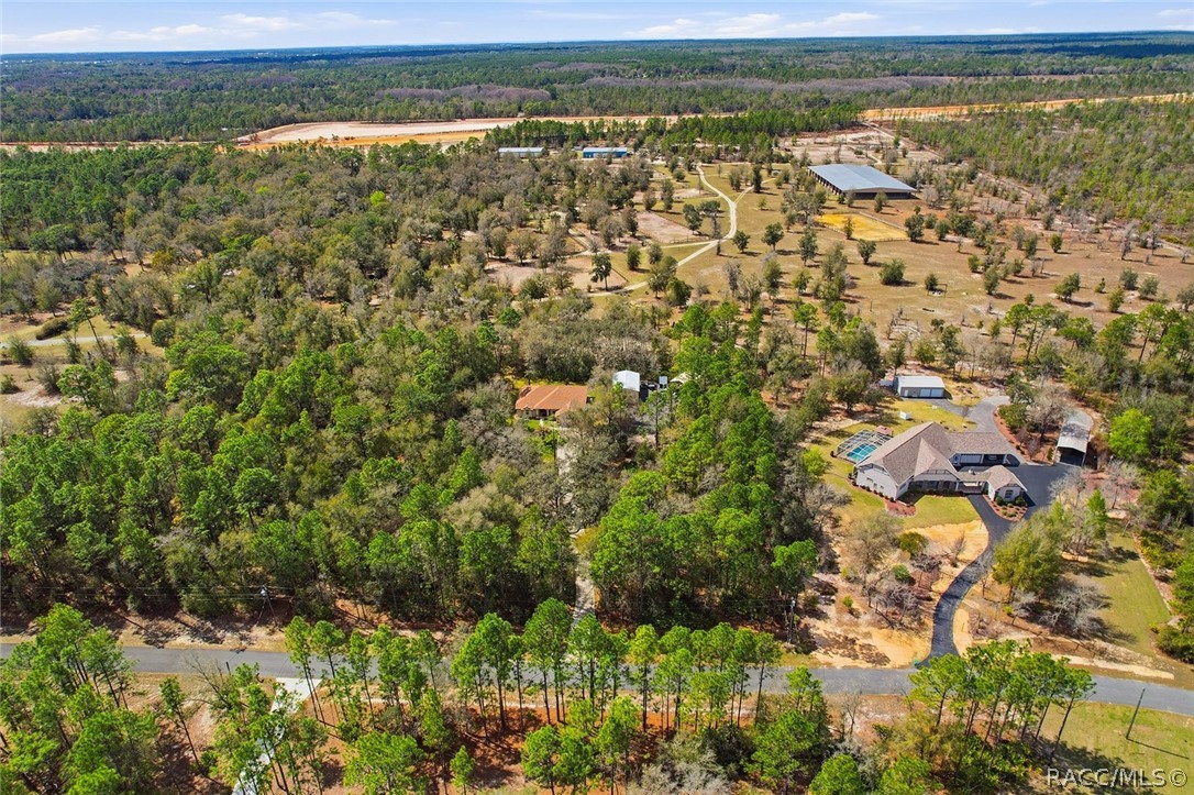 3953 N Buckhorn Drive