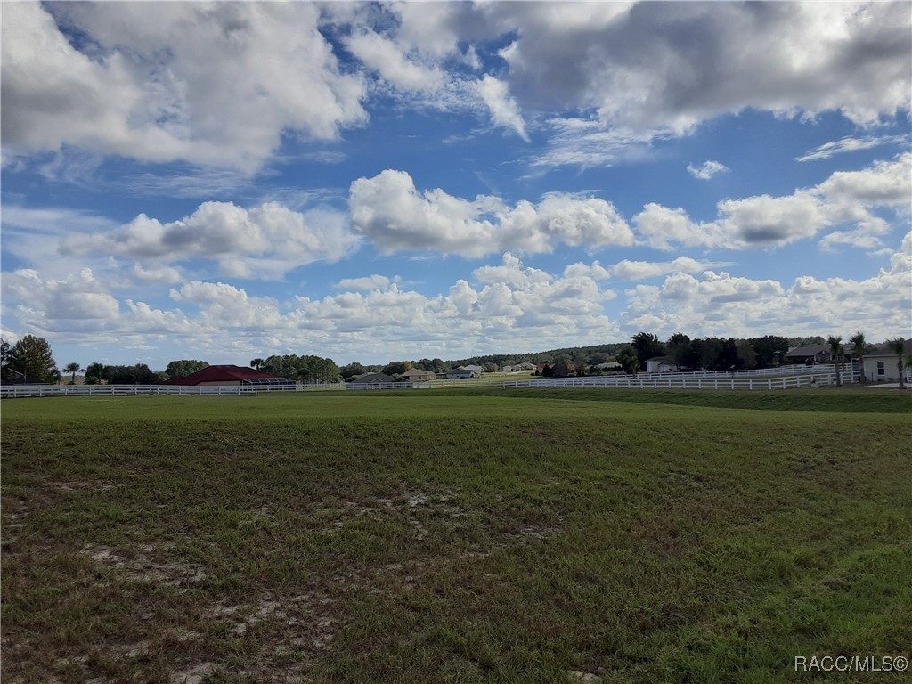 236 N Hambletonian Street