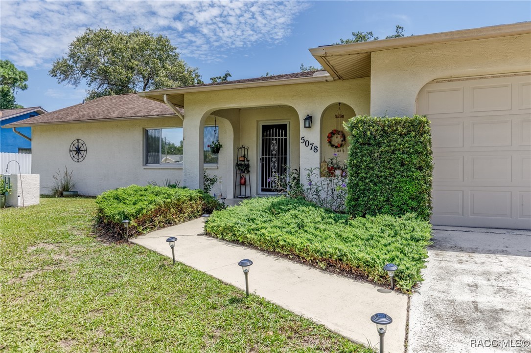 5078 Kenmore Street, Spring Hill, Florida image 4