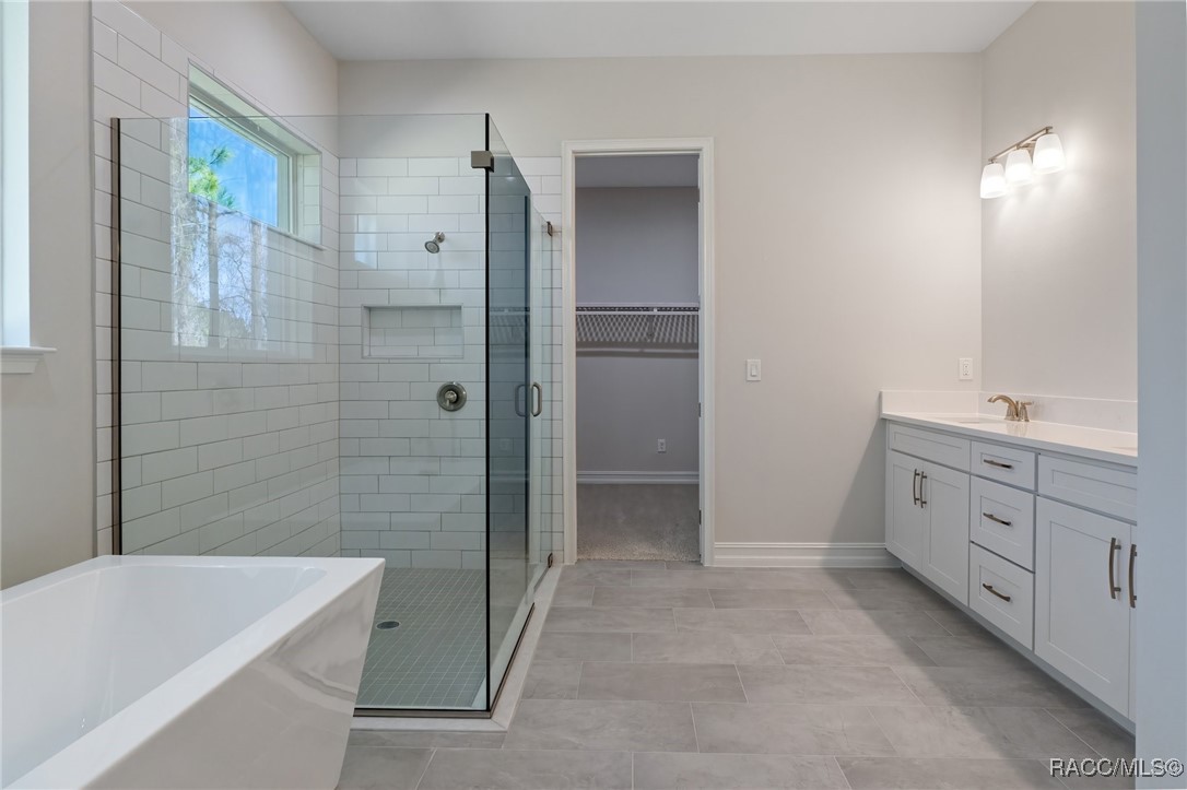 5337 N Mallows Circle, Beverly Hills, New York image 12