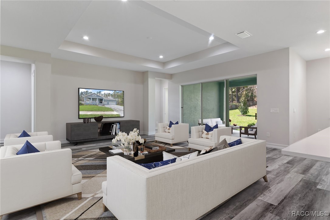 5337 N Mallows Circle, Beverly Hills, New York image 8