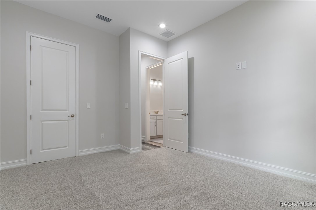 5337 N Mallows Circle, Beverly Hills, New York image 20