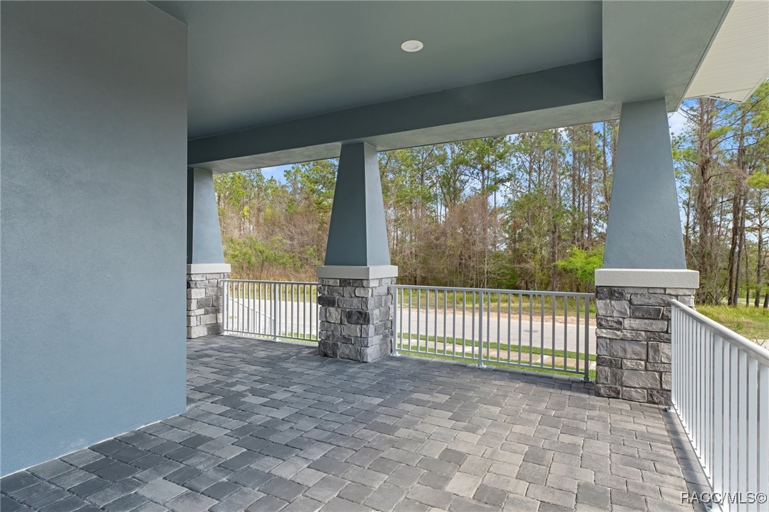 5337 N Mallows Circle, Beverly Hills, New York image 3