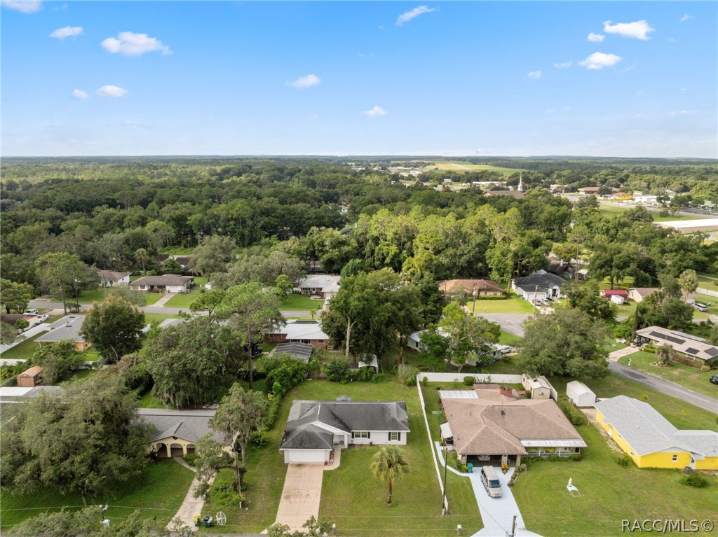 1221 Emerson Street, Inverness, Florida image 3