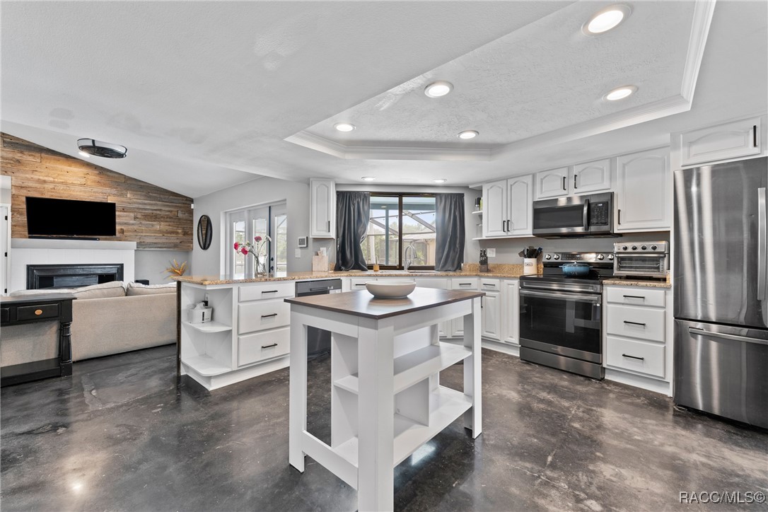 8638 Chadwick Drive, Tampa, New York image 7