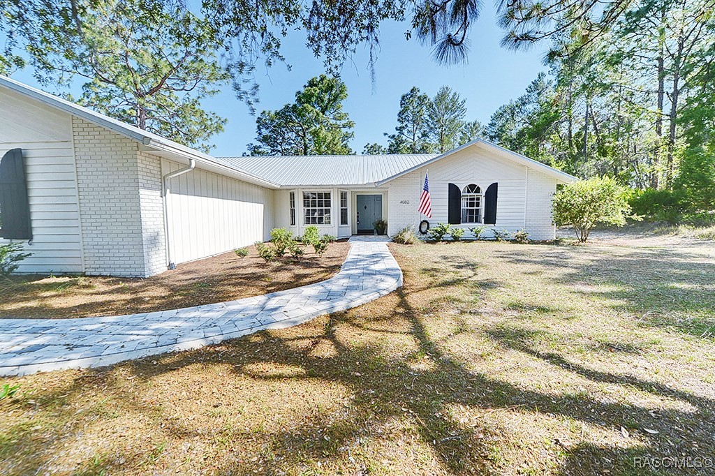 4082 W Alamo Drive