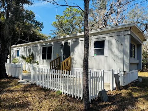 A home in Crystal River