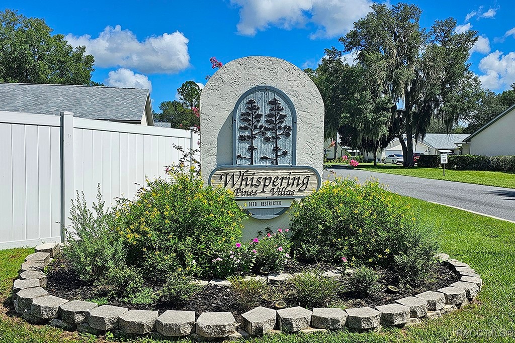 1870 Arrowwood Lane, Inverness, Florida image 1