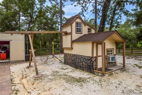 A home in Citrus Springs