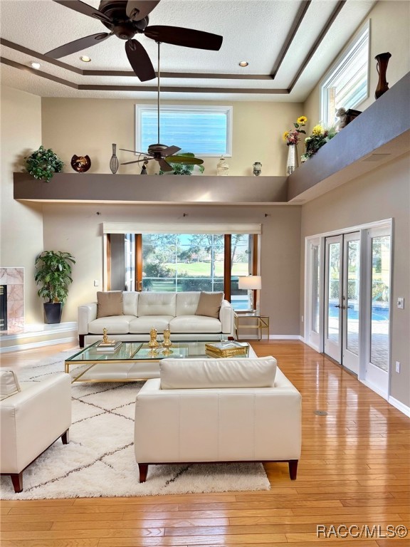 10044 Twelve Oaks Court, Weeki Wachee, Florida image 9