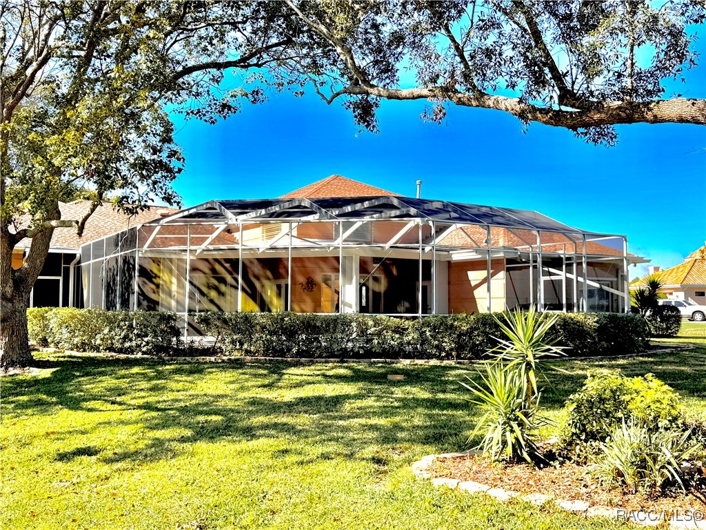 10044 Twelve Oaks Court, Weeki Wachee, Florida image 4
