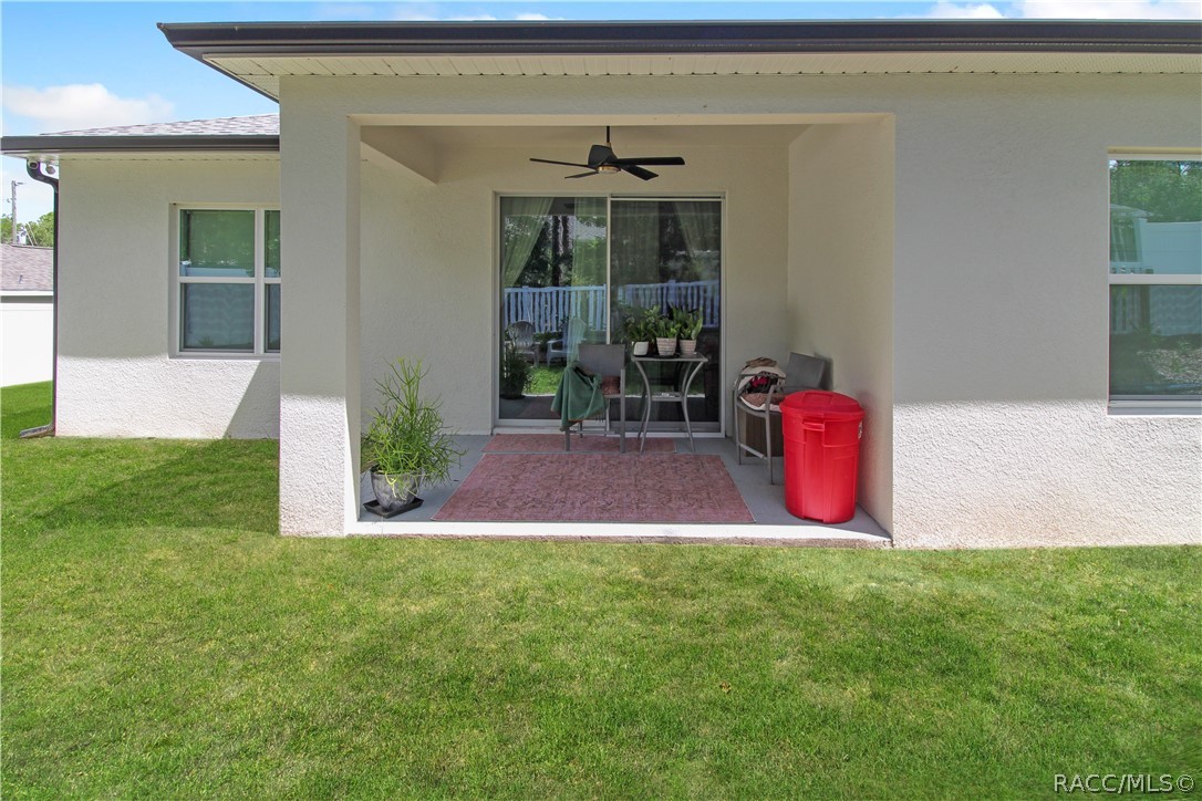 1012 W Geneva Place