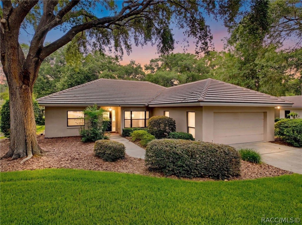 2961 W Plantation Pines Court