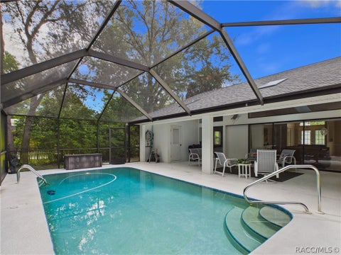 Homes For Sale - 3 Rebecca Court<br/> Homosassa, FL 34446