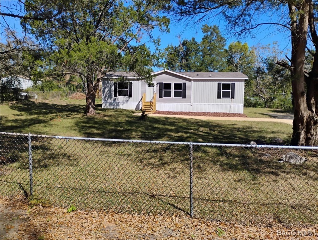 5311 W Blade Lane, Dunnellon, Florida image 2