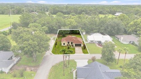 Homes For Sale - 4051 S Winding Oaks Drive<br/> Citrus County, Homosassa, FL 34446