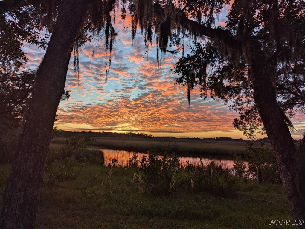 5872 S Shadytree Path