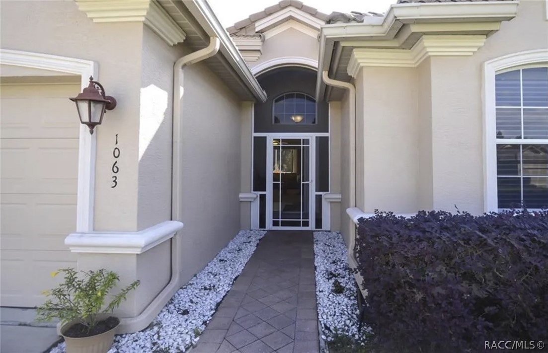 1063 W Diamond Shore Loop