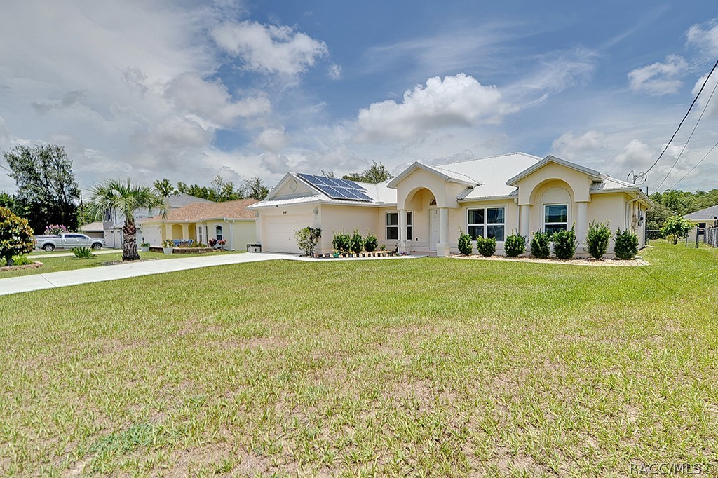 8501 N Tiny Lily Drive, Citrus Springs, Florida image 2