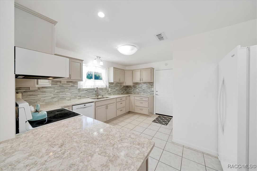 9058 SW 108th Place, Ocala, New York image 26