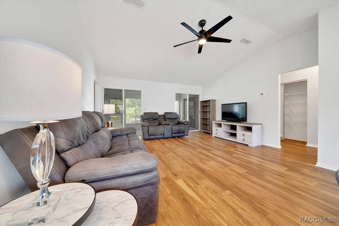 9058 SW 108th Place, Ocala, New York image 18