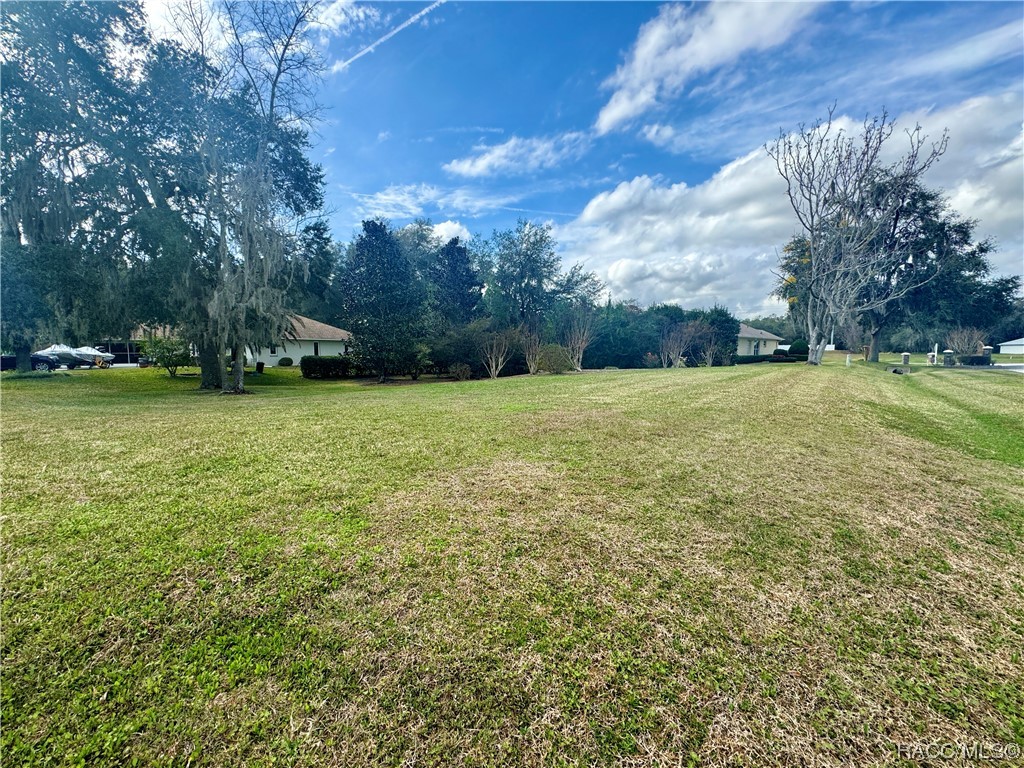 N Crossbow Lot #16 Point, Hernando, Florida image 1