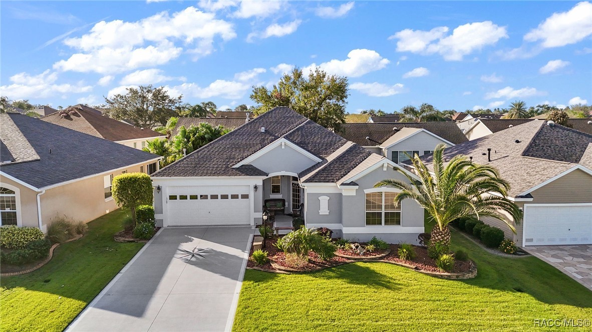 562 Allenwood Loop, The Villages, Florida image 1