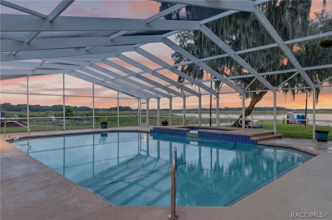 2489 N Lakefront Drive
