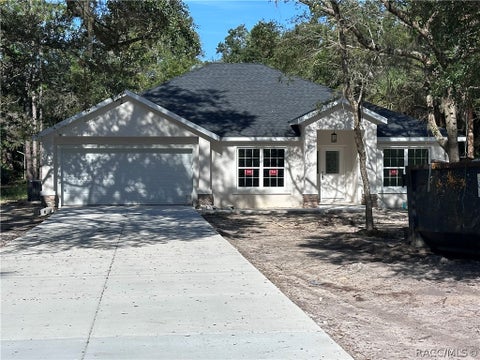 Homes For Sale - 10364 N Coco Plumosa Drive<br/> Crystal River, FL 34428