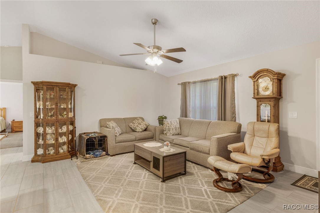 2924 W Yorkshire Place, Citrus Springs, Florida image 7