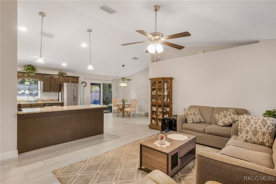 2924 W Yorkshire Place, Citrus Springs, Florida image 6