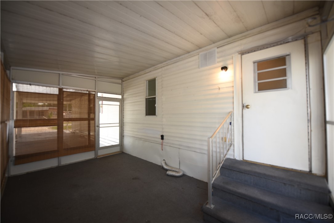 1178 Cr 461, Lake Panasoffkee, Florida image 13