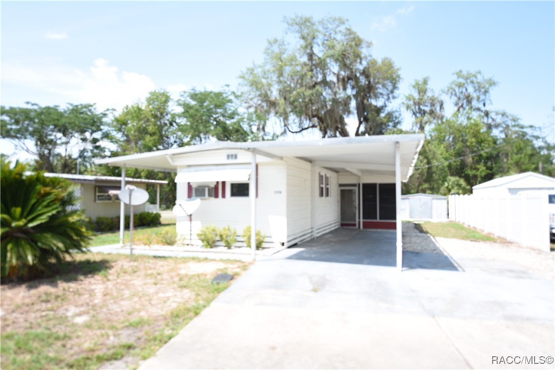 1178 Cr 461, Lake Panasoffkee, Florida image 18