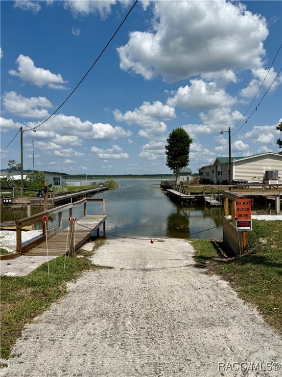 1178 Cr 461, Lake Panasoffkee, Florida image 22