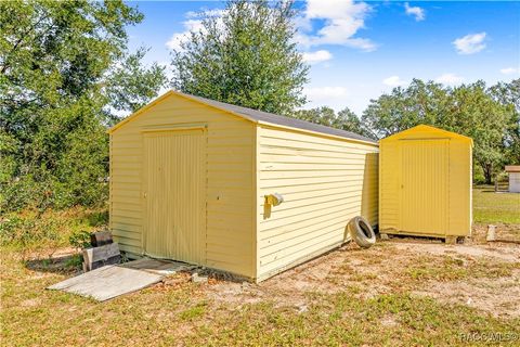 A home in Dade City