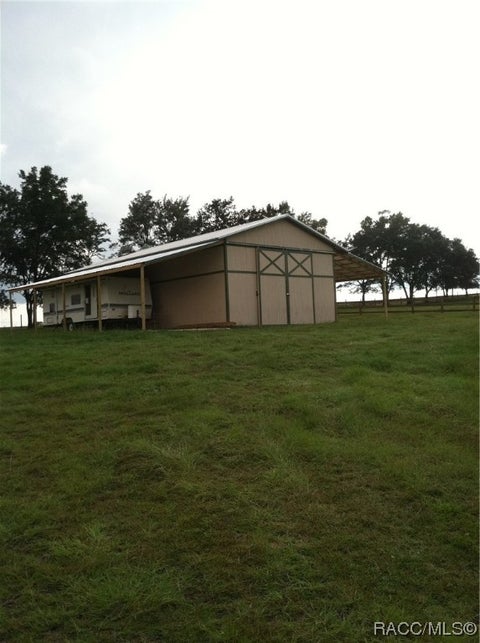 Featured picture for the property 831367