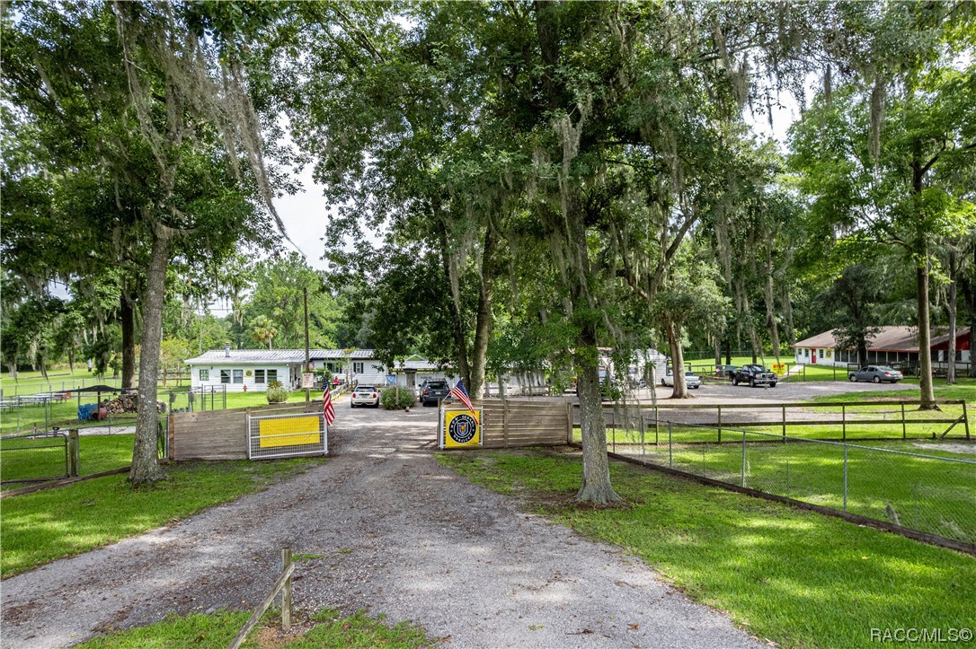 19123 Yontz Road, Brooksville, Florida image 8