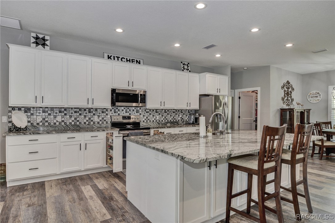 5925 N Maroon Way, Beverly Hills, Florida image 4