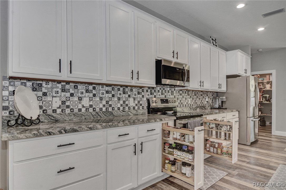 5925 N Maroon Way, Beverly Hills, Florida image 5