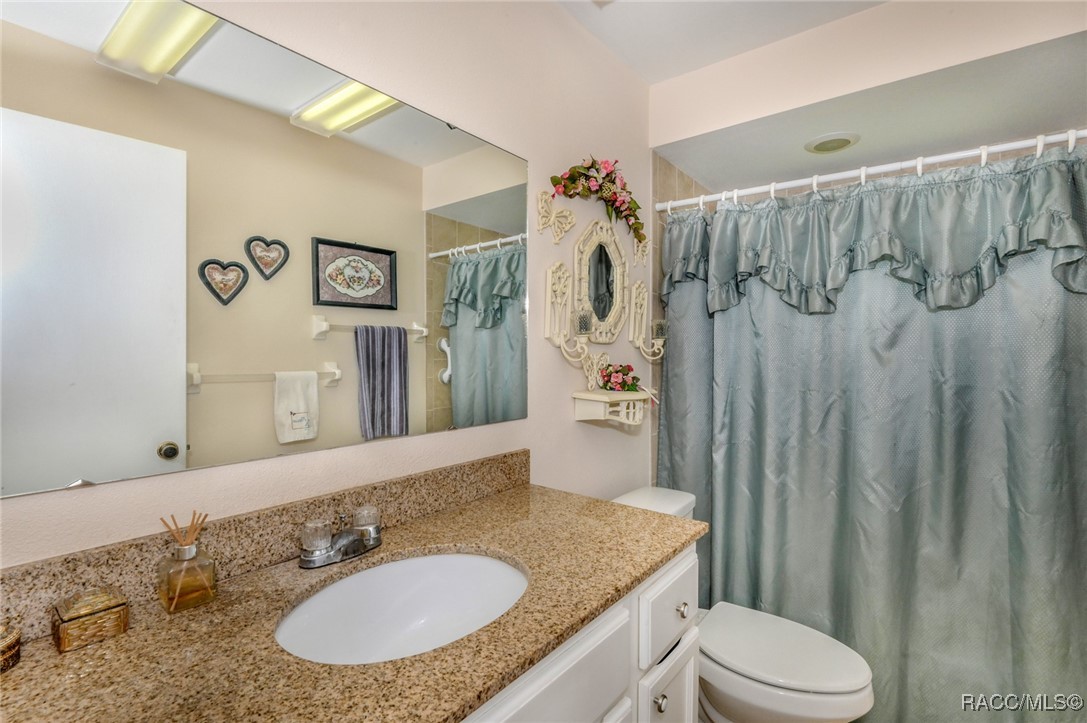 12070 S Fern Point, Floral City, Florida image 32