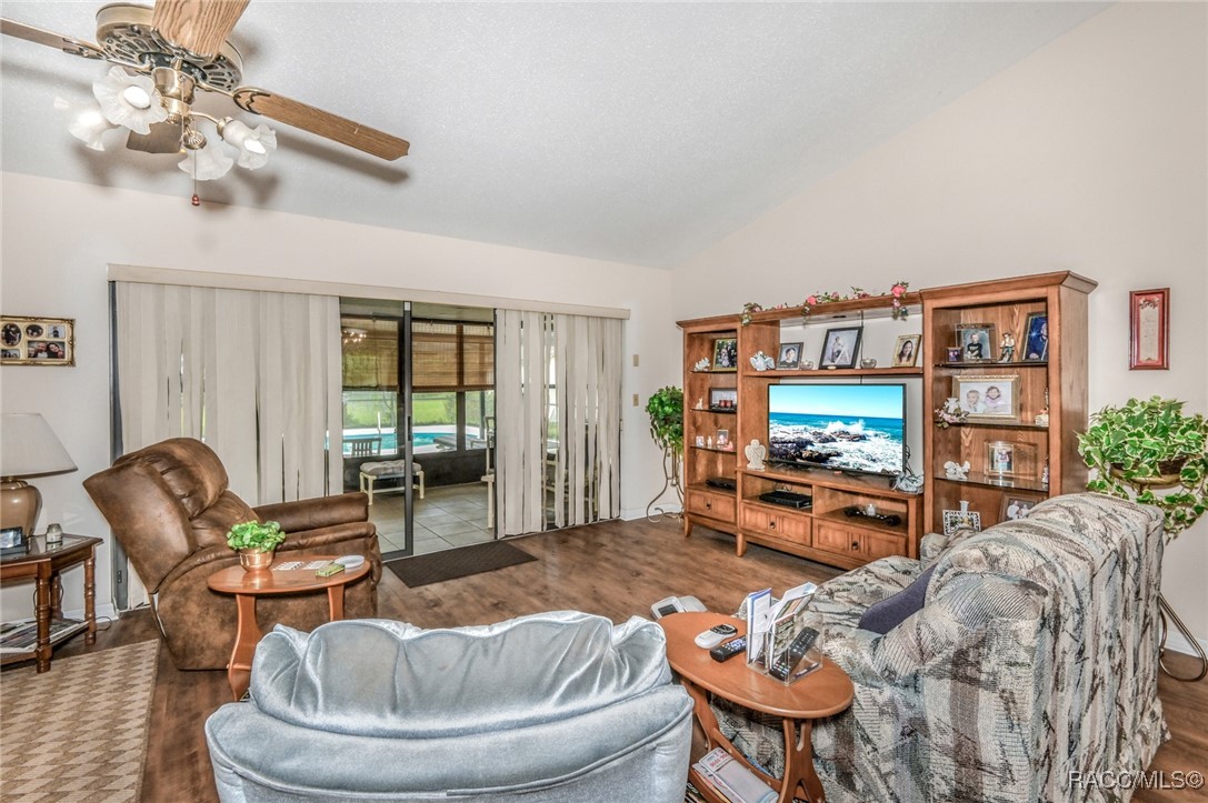 12070 S Fern Point, Floral City, Florida image 16