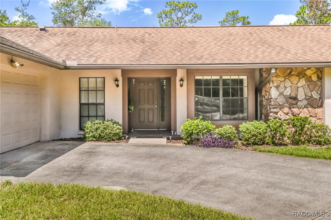 12070 S Fern Point, Floral City, Florida image 4