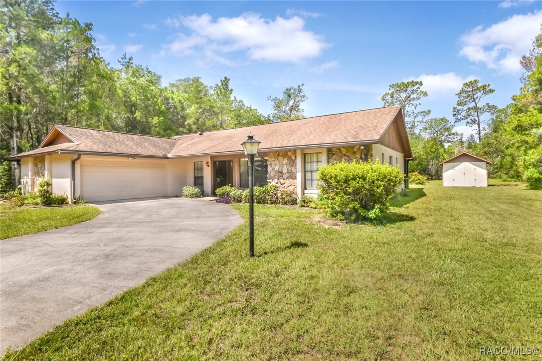 12070 S Fern Point, Floral City, Florida image 5