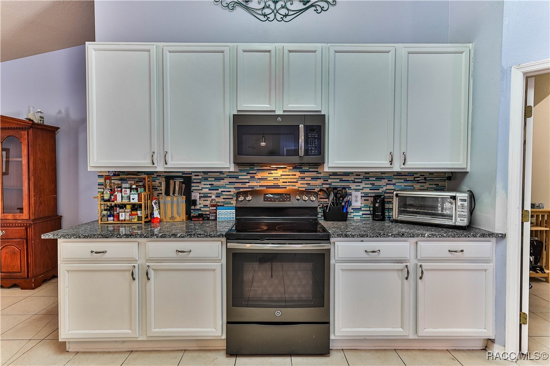 10 Greentree Street, Homosassa, New York image 10