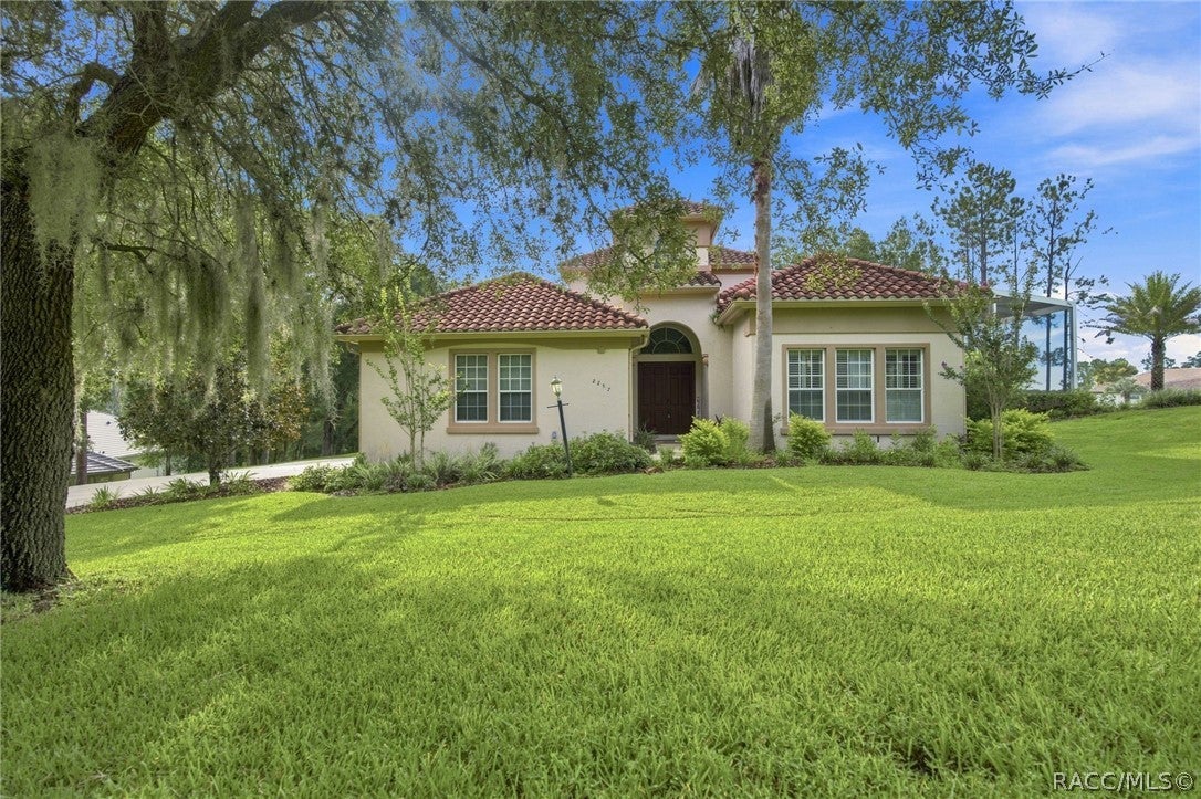 2257 N Hickory Glen Point